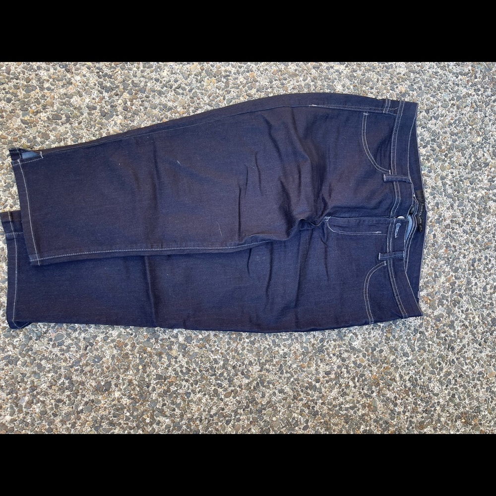 Calvin Klein Jeans - Picture 3 of 5